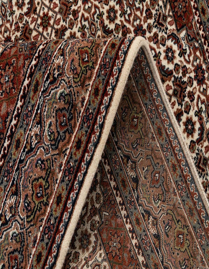 Detail image of 5' 8 x 7' 10  Hand Knotted Bidjar Wool Rug