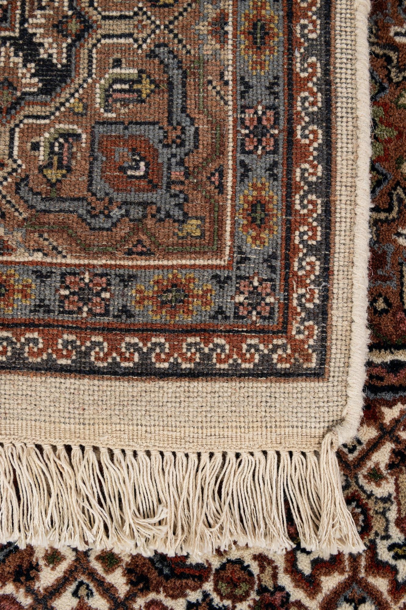 5' 5 x 7' 10 Hand Knotted Bidjar Wool Rug
