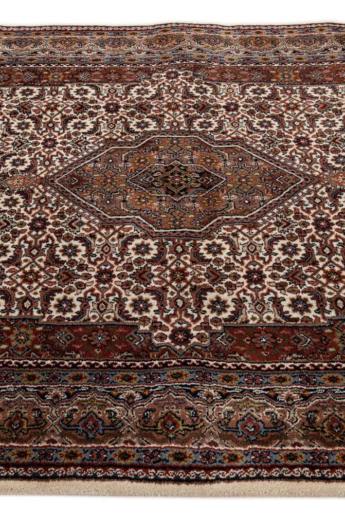 5' 5 x 7' 10 Hand Knotted Bidjar Wool Rug