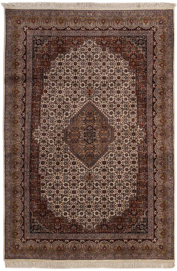 Detail image of 6' 8 x 10' 1 Hand Knotted Bidjar Wool Rug