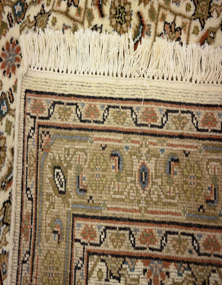 Detail image of 3' x 5' 3  Hand Knotted Bidjar Wool Rug