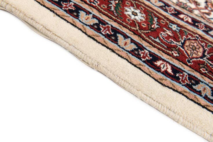 Detail image of 3' 5 x 4' Hand Knotted Bidjar Wool Rug