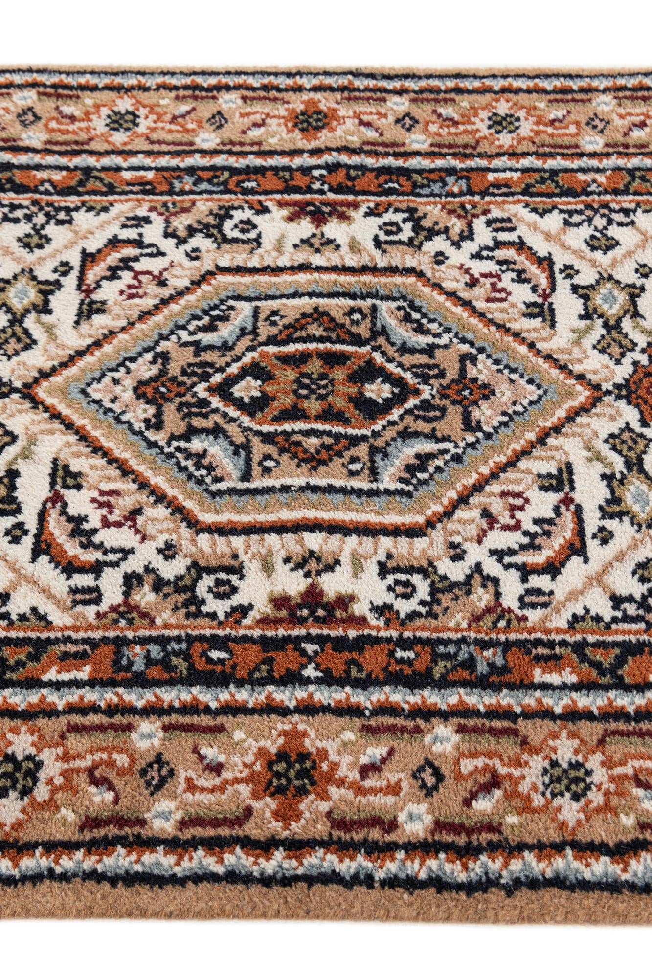 2' 5 x 4' 7 Hand Knotted Bidjar Oriental Wool Rug
