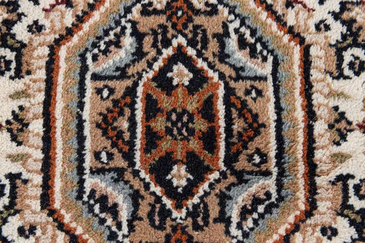 2' 5 x 4' 7 Hand Knotted Bidjar Oriental Wool Rug