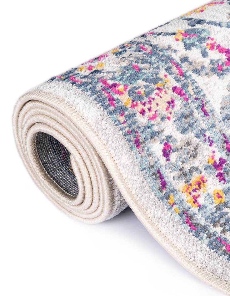 Detail image of 8' x 9' 10 Budapest Rug