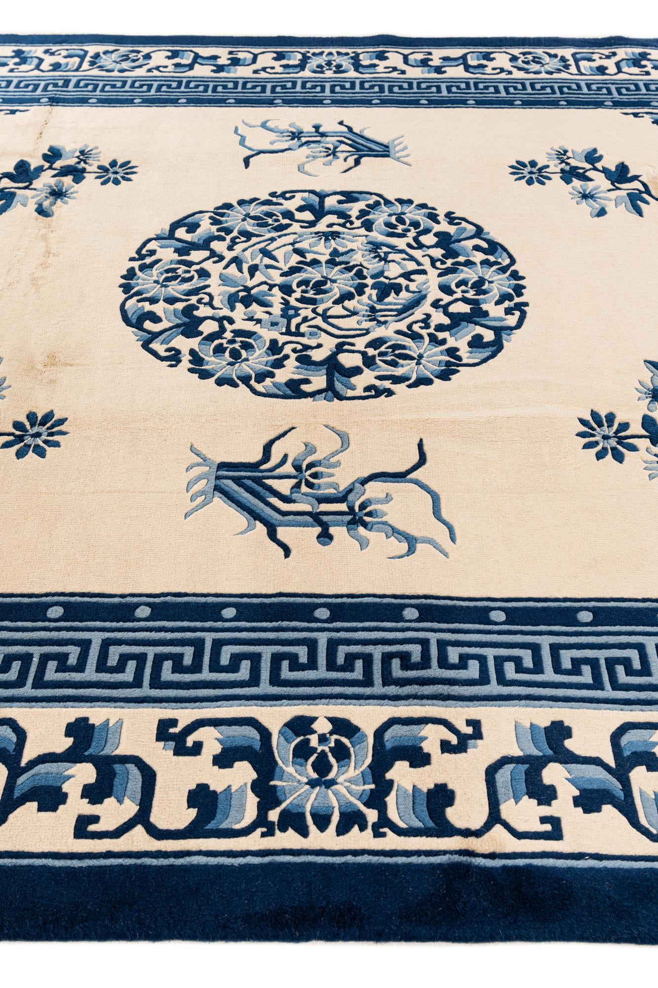 215cm x 320cm Hand Knotted Carved Pekin Wool Rug