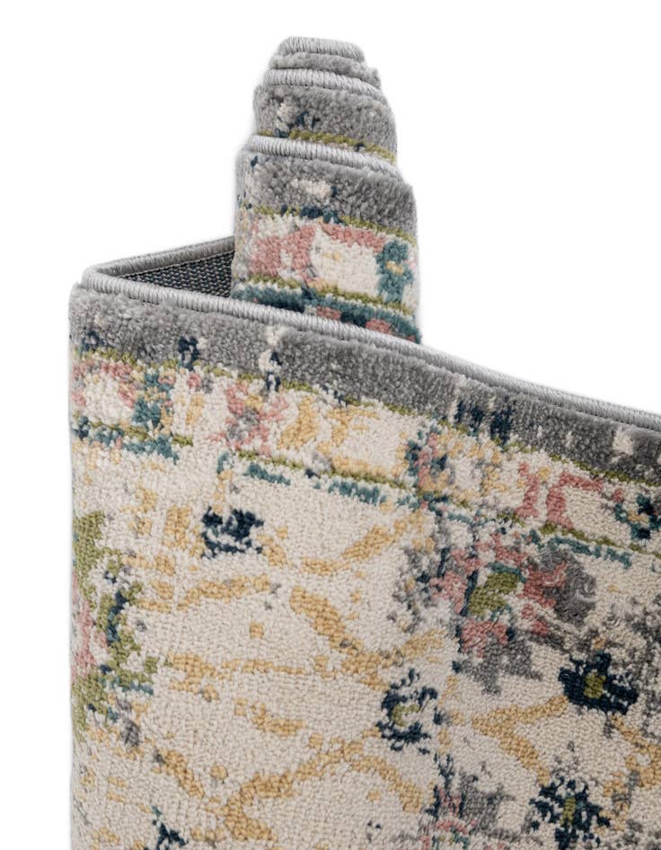 Detail image of 4' x 6' Charleston Rug