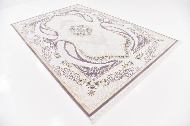 Detail image of 6' 6 x 9' 10 Chateau Rug