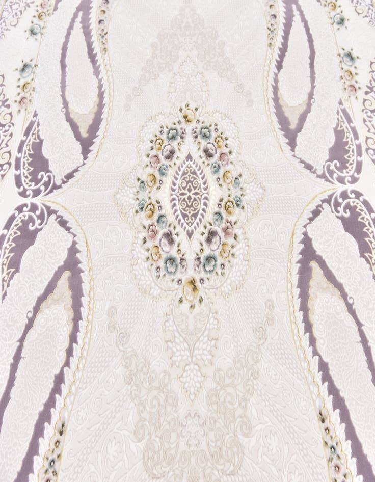 Detail image of 6' 6 x 9' 10 Chateau Rug