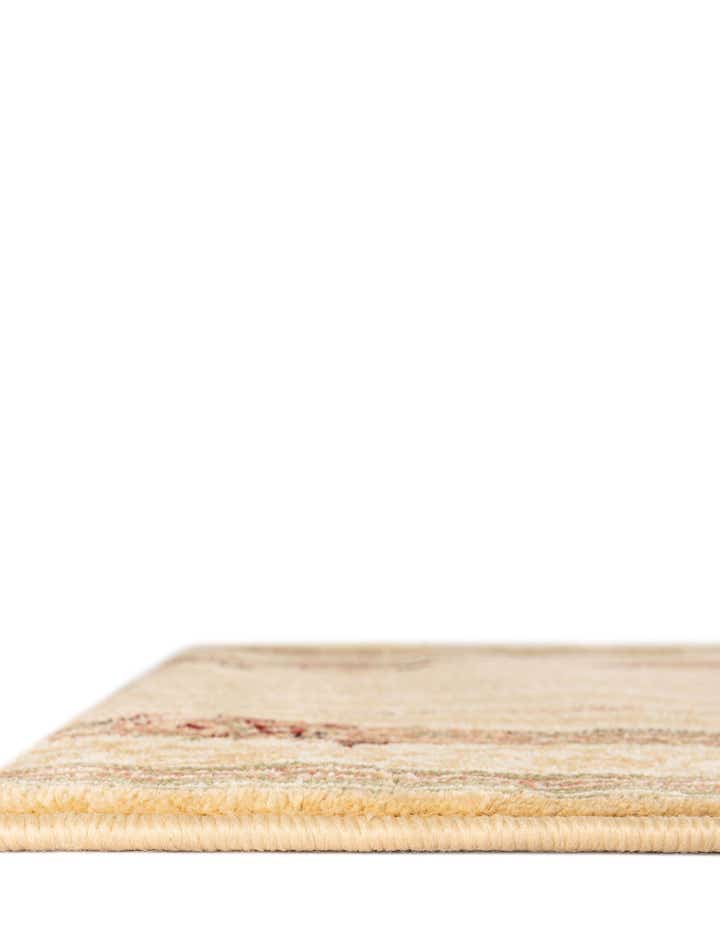 2' 7 x 100' 8 Chateau Rug