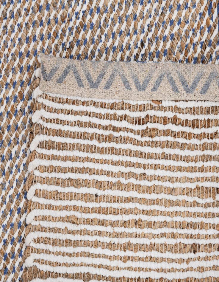 Detail image of 2' 1 x 3' Hand Woven Chenille Jute Rug