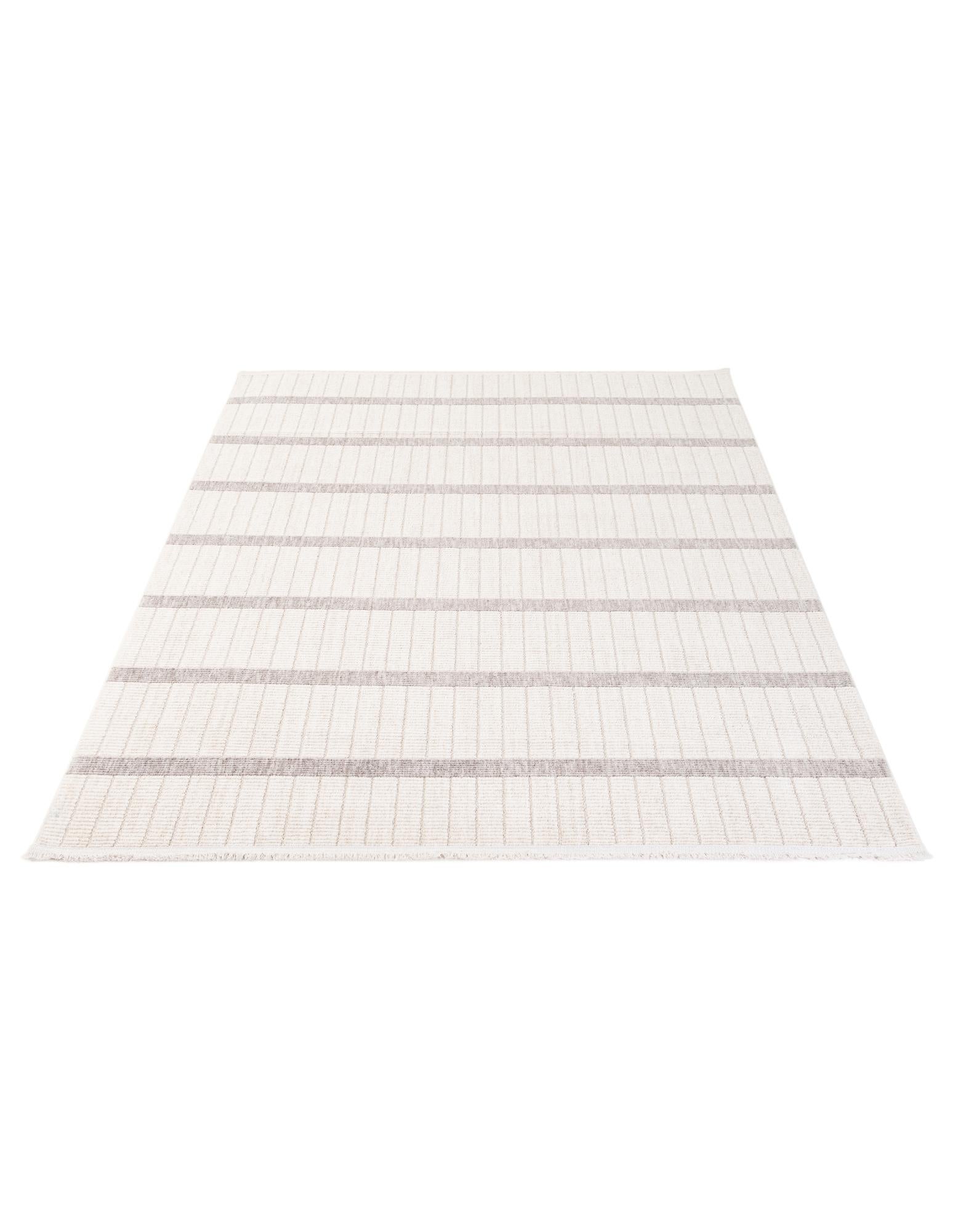 5' 3 x 7' 10 Cherokee Rug