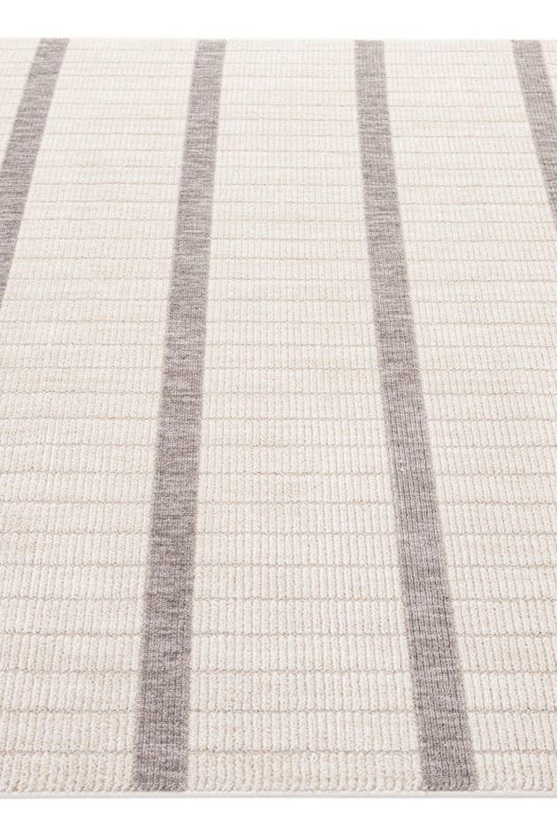 Detail image of 5' 3 x 7' 10 Cherokee Rug