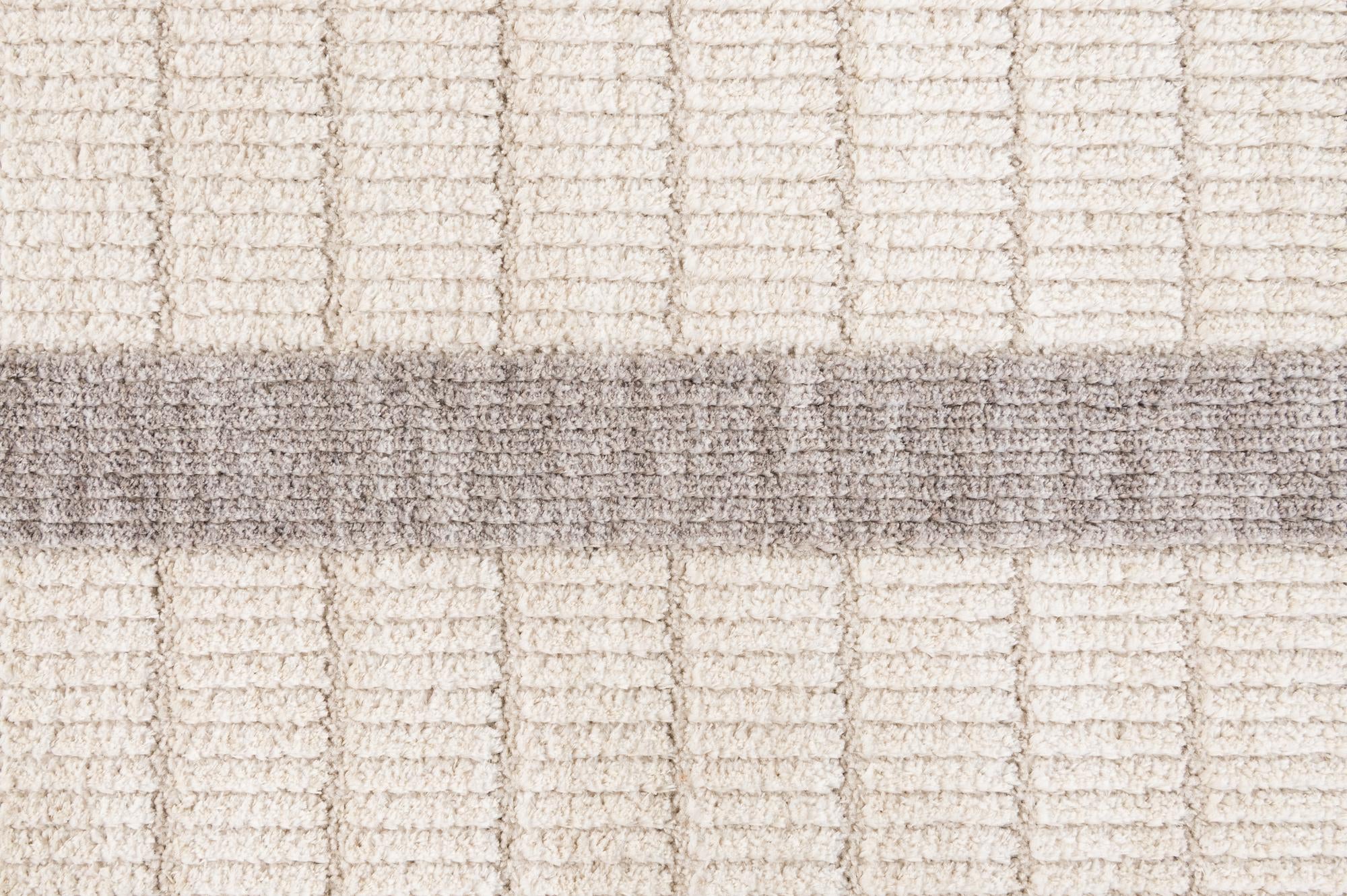 5' 3 x 7' 10 Cherokee Rug