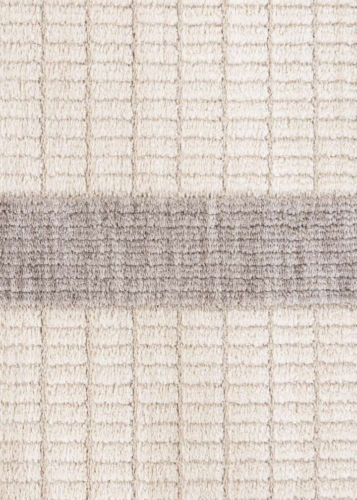 5' 3 x 7' 10 Cherokee Rug
