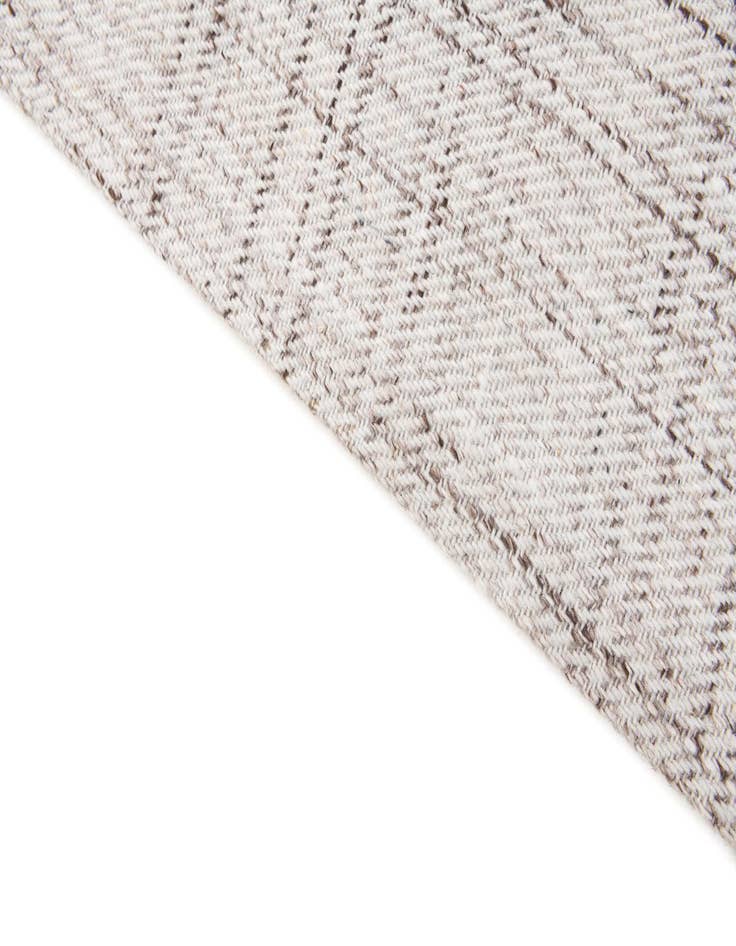 Detail image of 6' 1 x 9' Chindi Cotton Rug