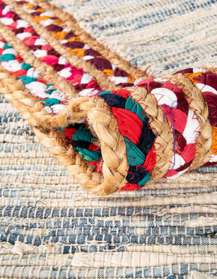 Detail image of 5' 1 x 8' Chindi Jute Rug