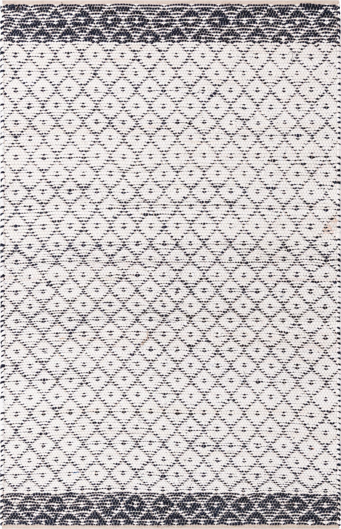 5' 1 x 8'  Hand Woven Chindi Trellis Rug