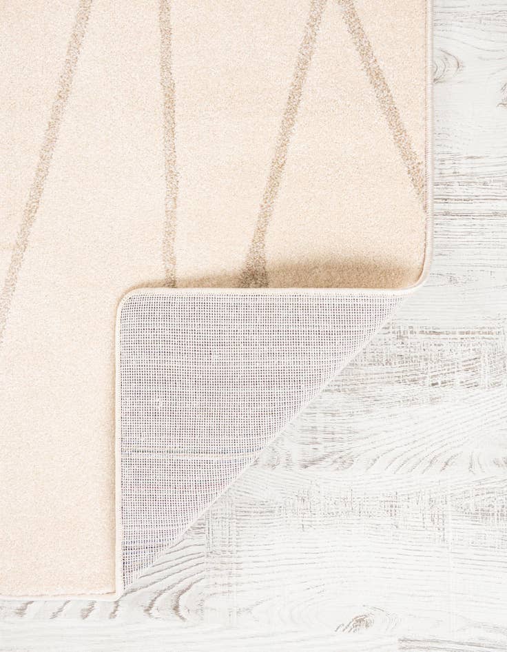 Detail image of 4' x 6' Contour Rug