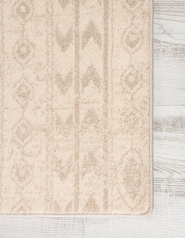 Detail image of 8' x 10' Contour Rug