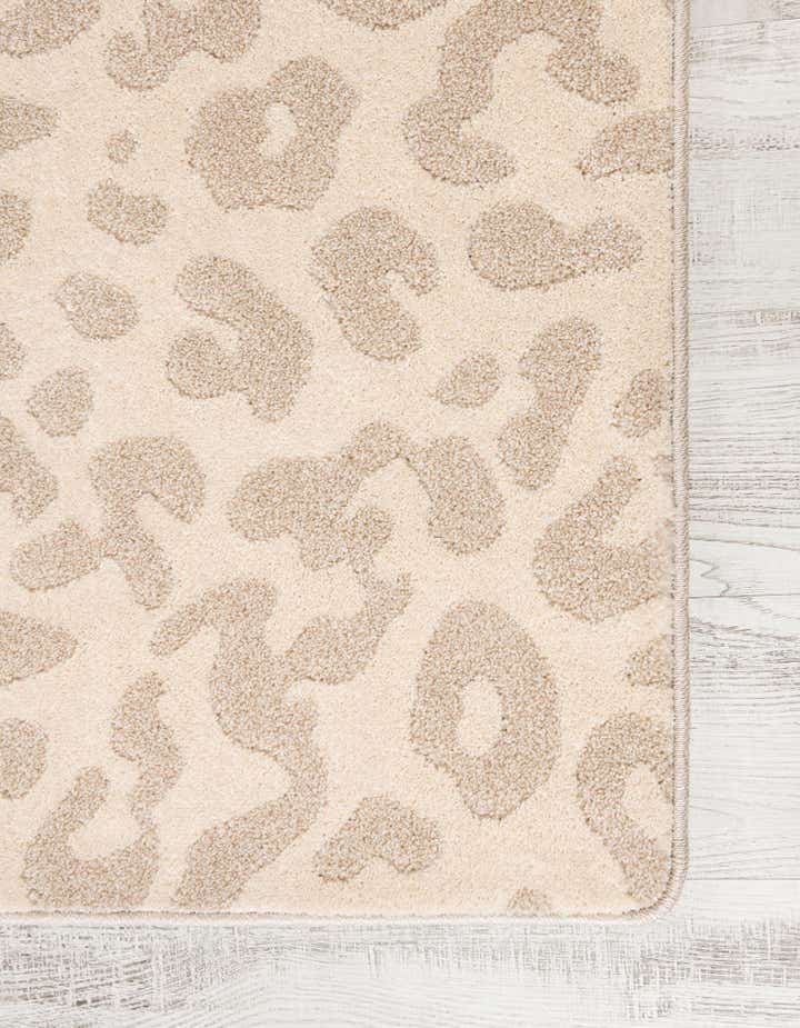 4' x 6' Contour Rug