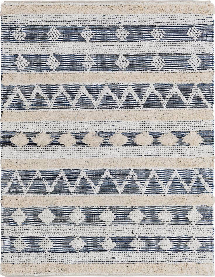 Detail image of 5' 1 x 8' Hand Woven Cotton Chindi Rug