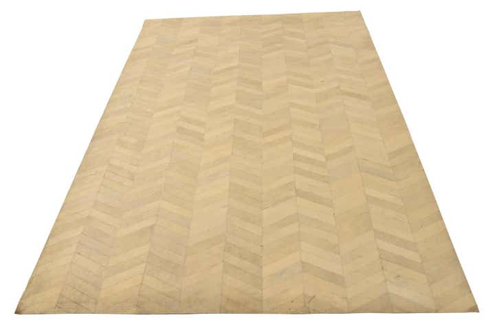 5' 3 x 7' 7 Cowhide Leather Rug