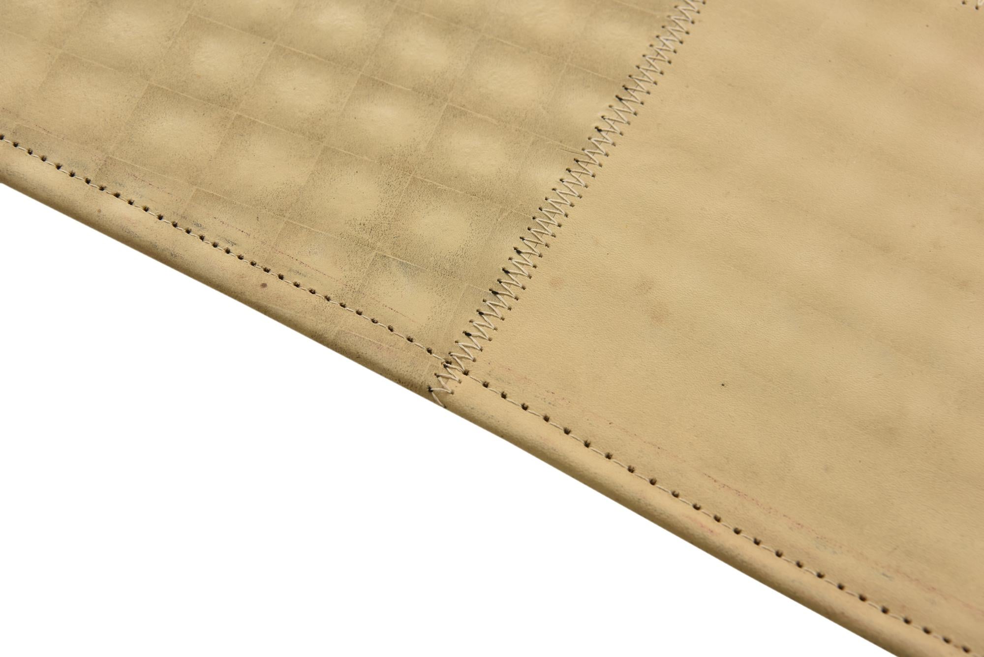 2' 1 x 3' 1 Cowhide Leather Rug