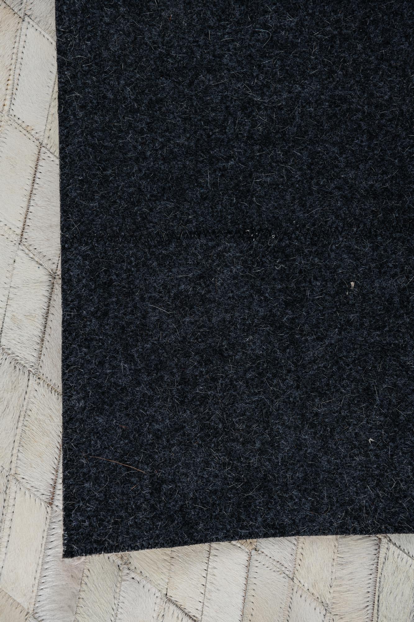 5' x 7' 9 Cowhide Leather Rug