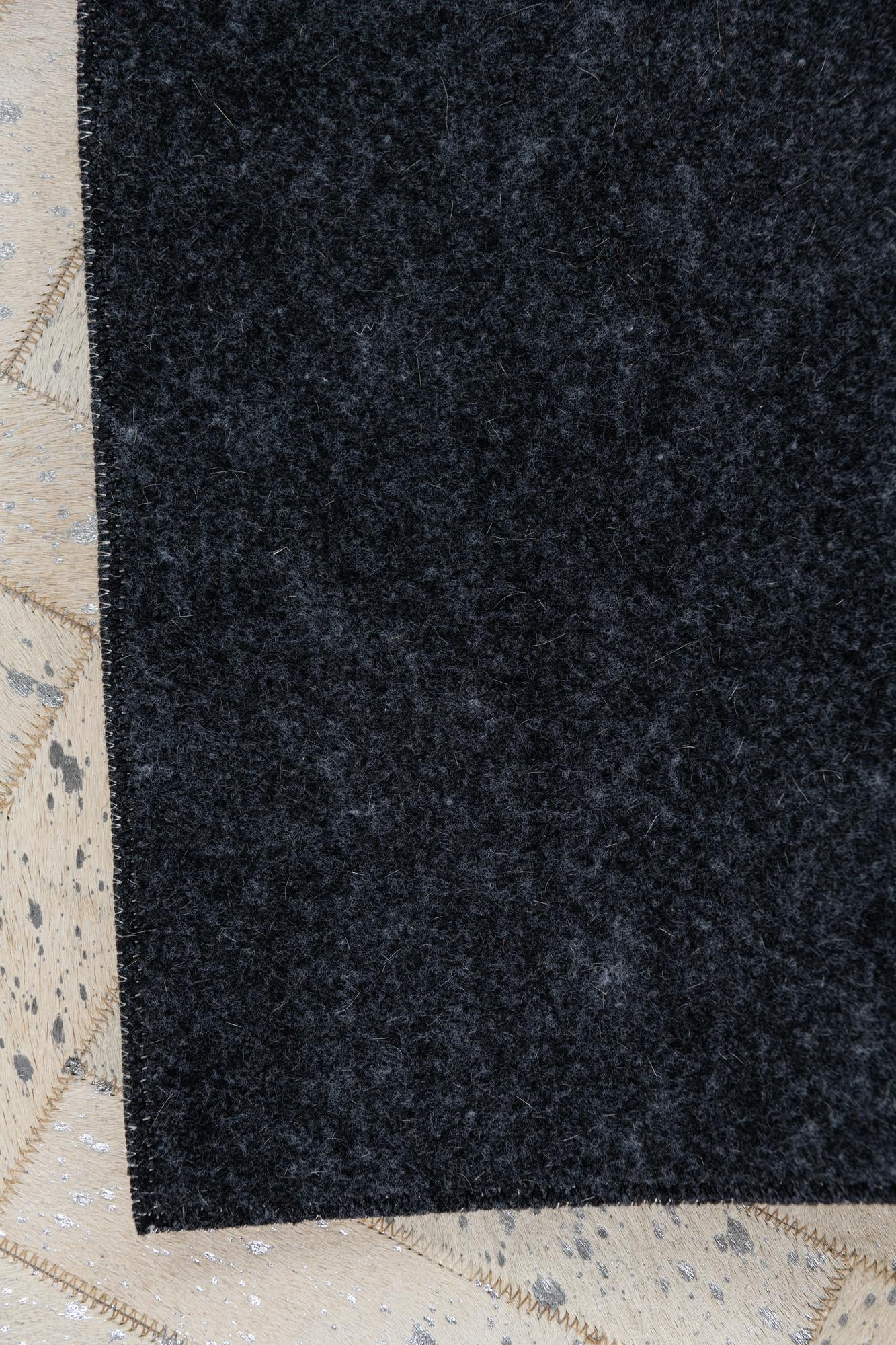 5' x 8' Cowhide Leather Rug