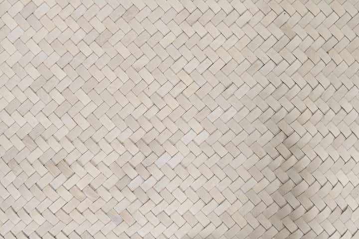4' x 6' Cowhide Leather Rug
