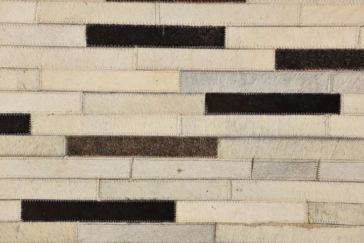 4' 10 x 6' 10 Cowhide Rug