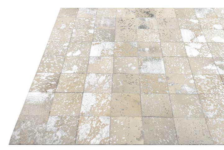 5' x 8' Cowhide Rug