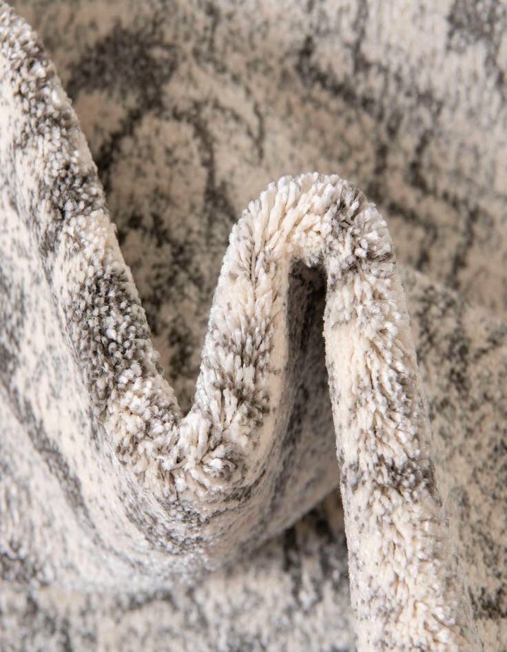 Detail image of 9' x 12' 2 Damask Rug