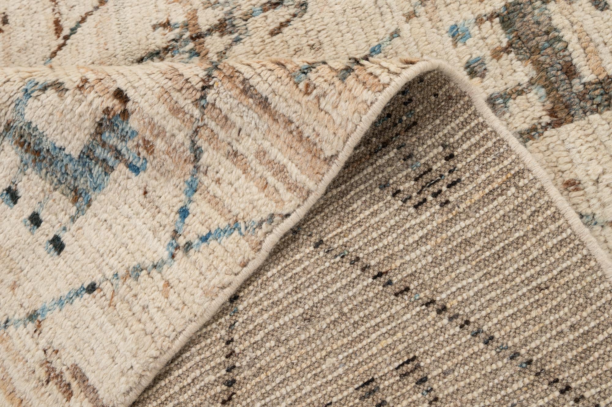 6' 8 x 9' 2 Hand Knotted Darya Wool Rug