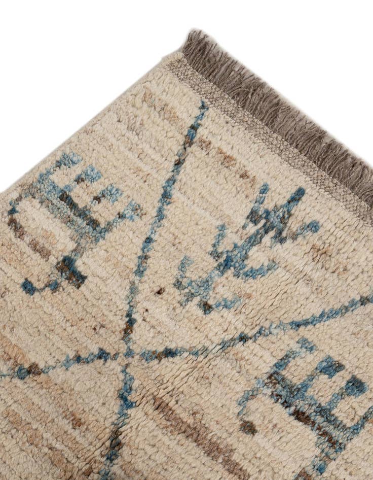 Detail image of 6' 8 x 9' 2  Hand Knotted Darya Wool Rug