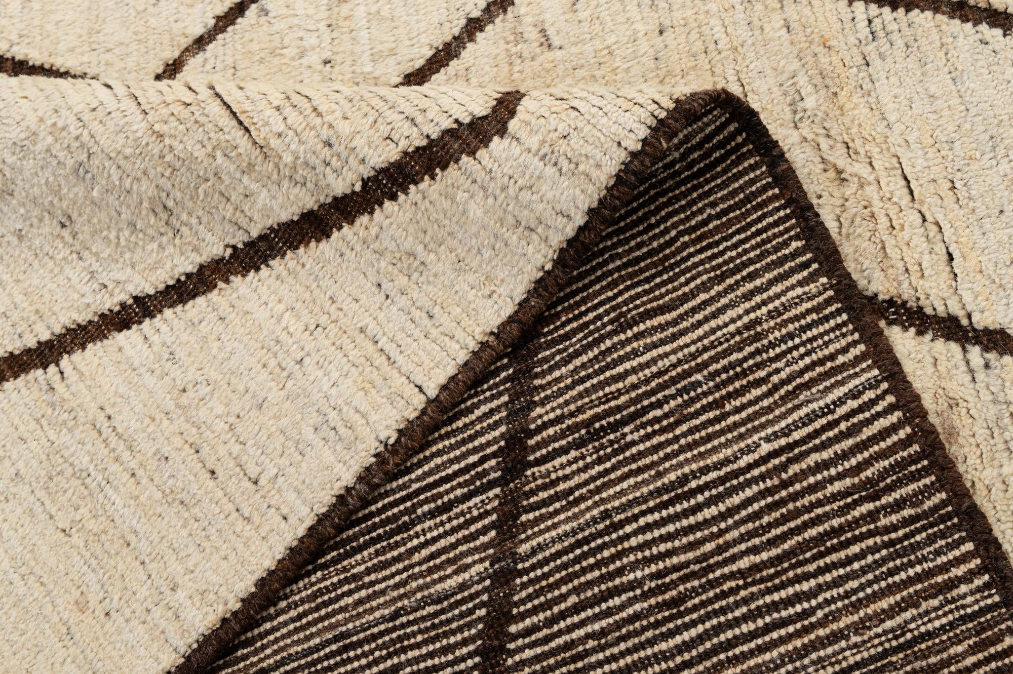 6' 9 x 9' 9 Hand Knotted Darya Wool Rug