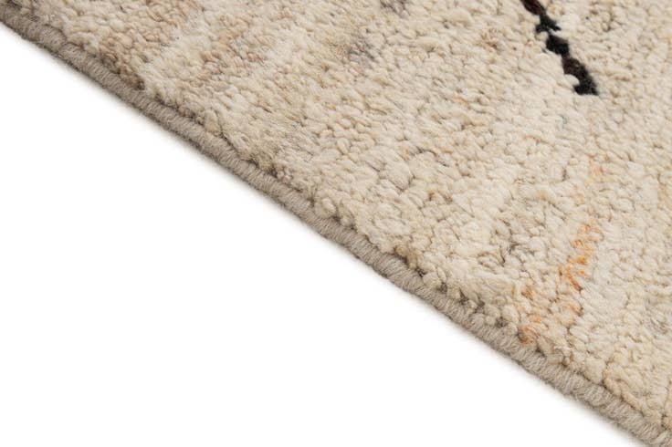 Detail image of 6' 8 x 9' 9 Hand Knotted Darya Wool Rug