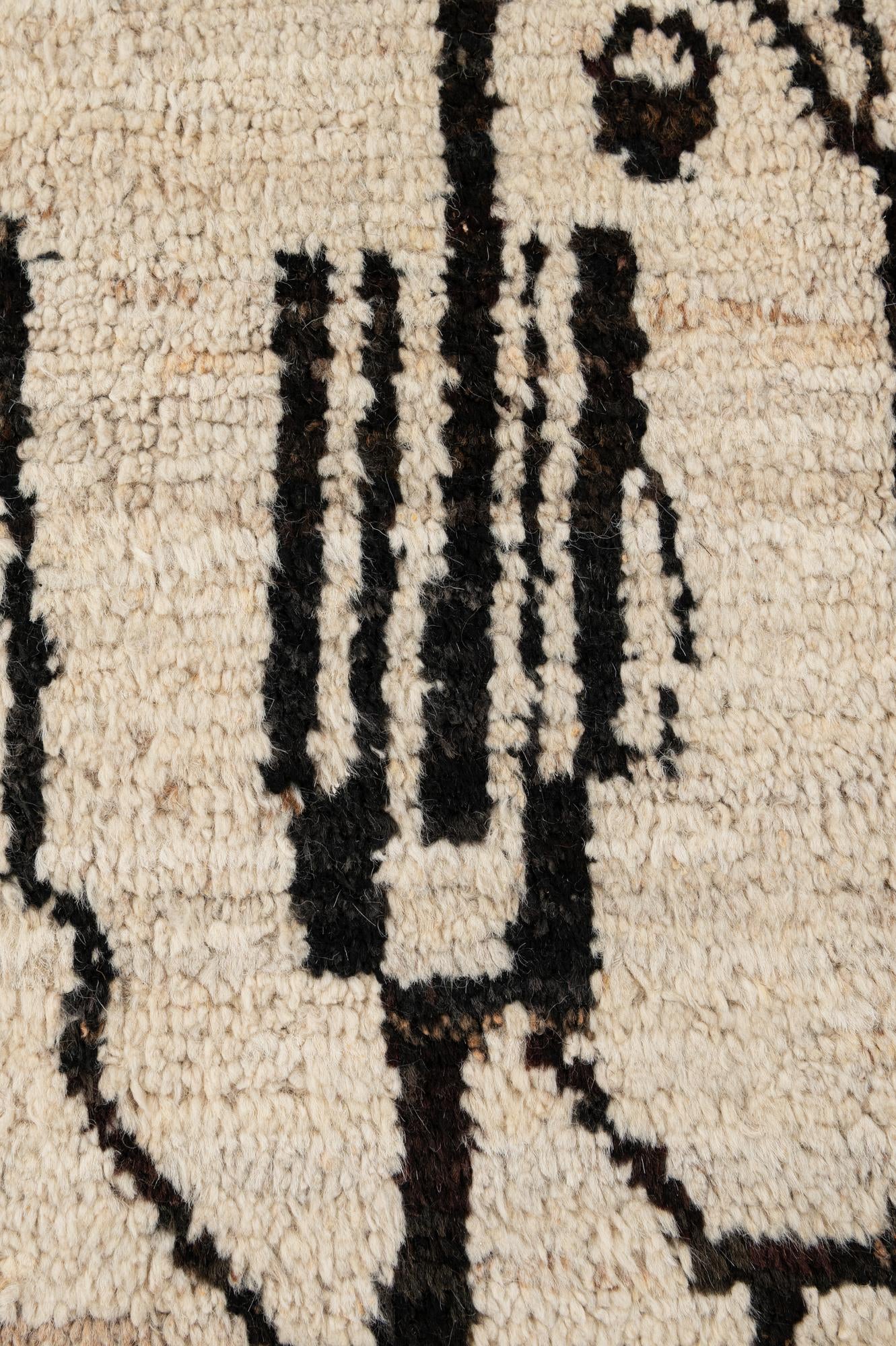 6' 8 x 9' 9 Hand Knotted Darya Wool Rug