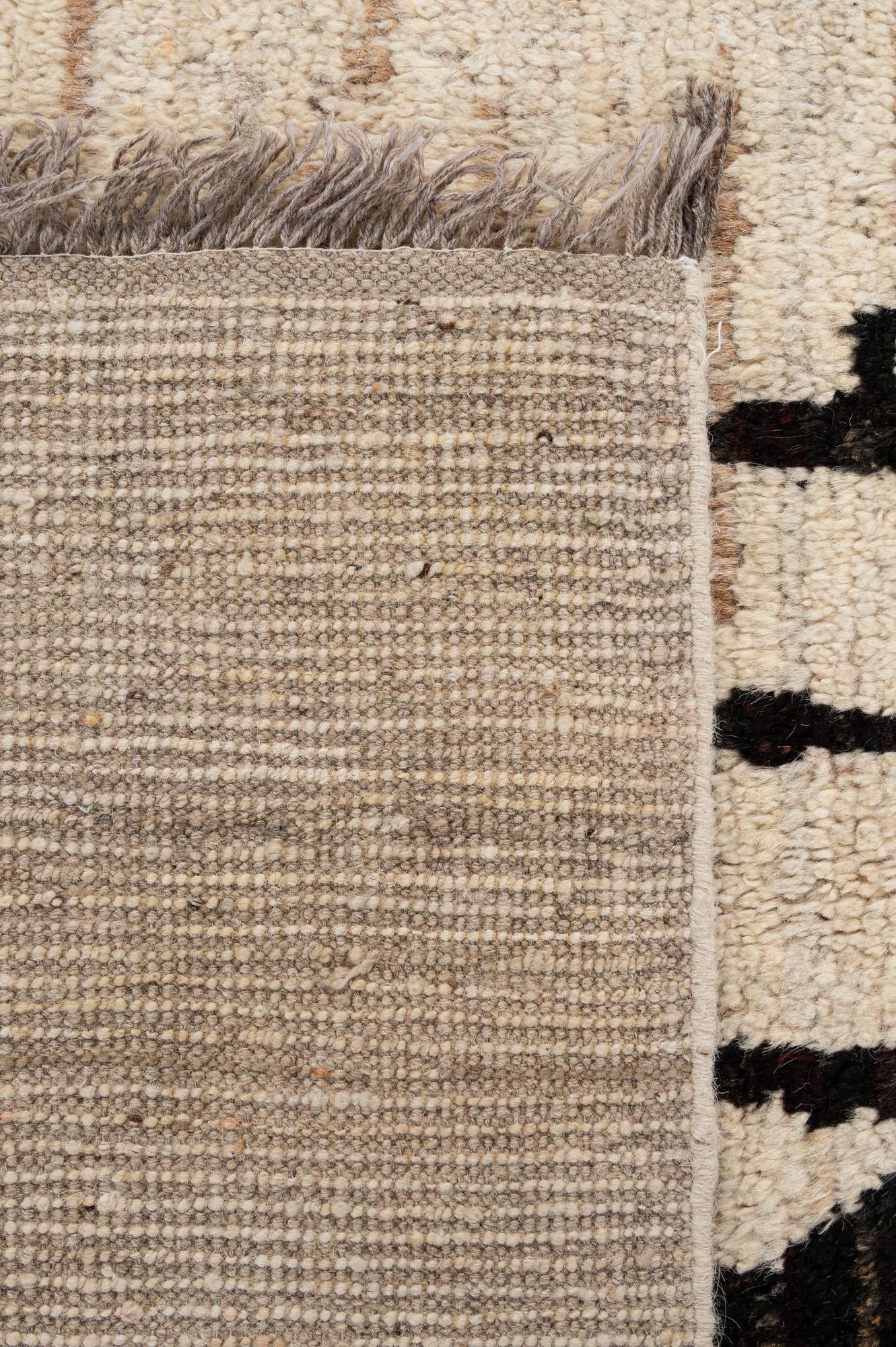 6' 8 x 9' 9 Hand Knotted Darya Wool Rug