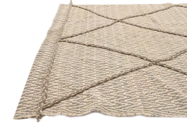 Detail image of 3' 9 x 6' 1 Hand Knotted Darya Wool Rug