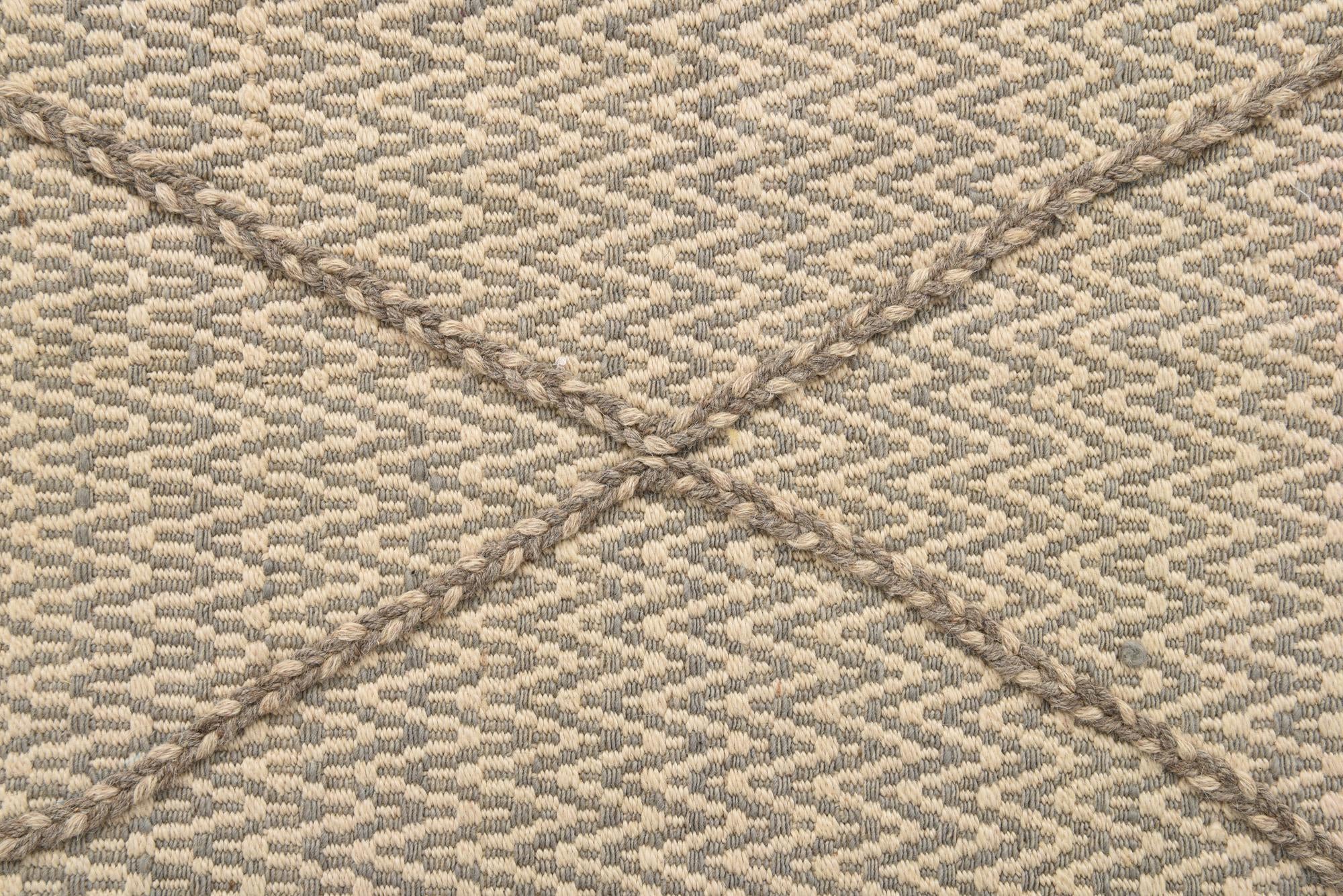 3' 9 x 6' 1 Hand Knotted Darya Wool Rug