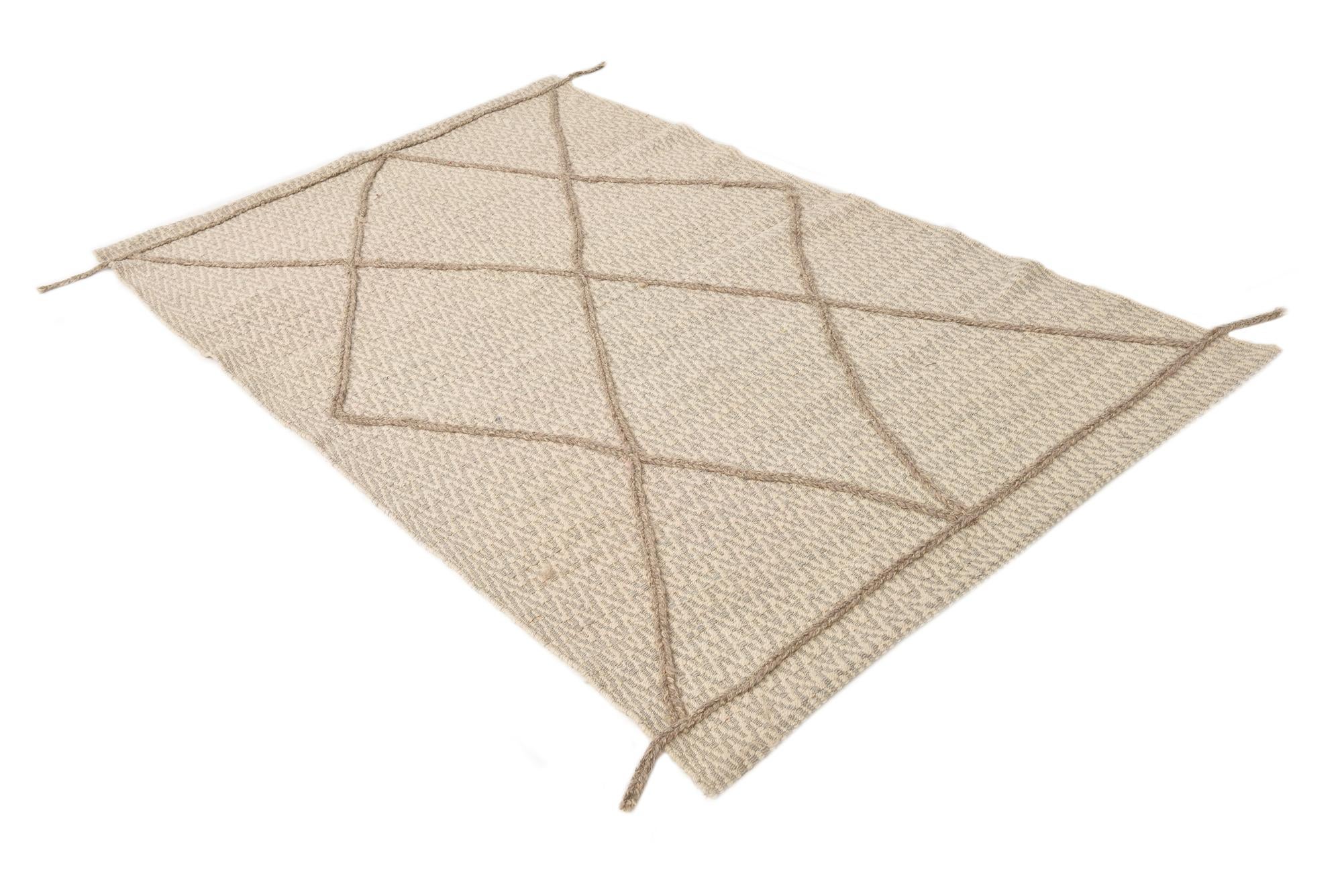 3' 9 x 6' 3 Hand Knotted Darya Wool Rug
