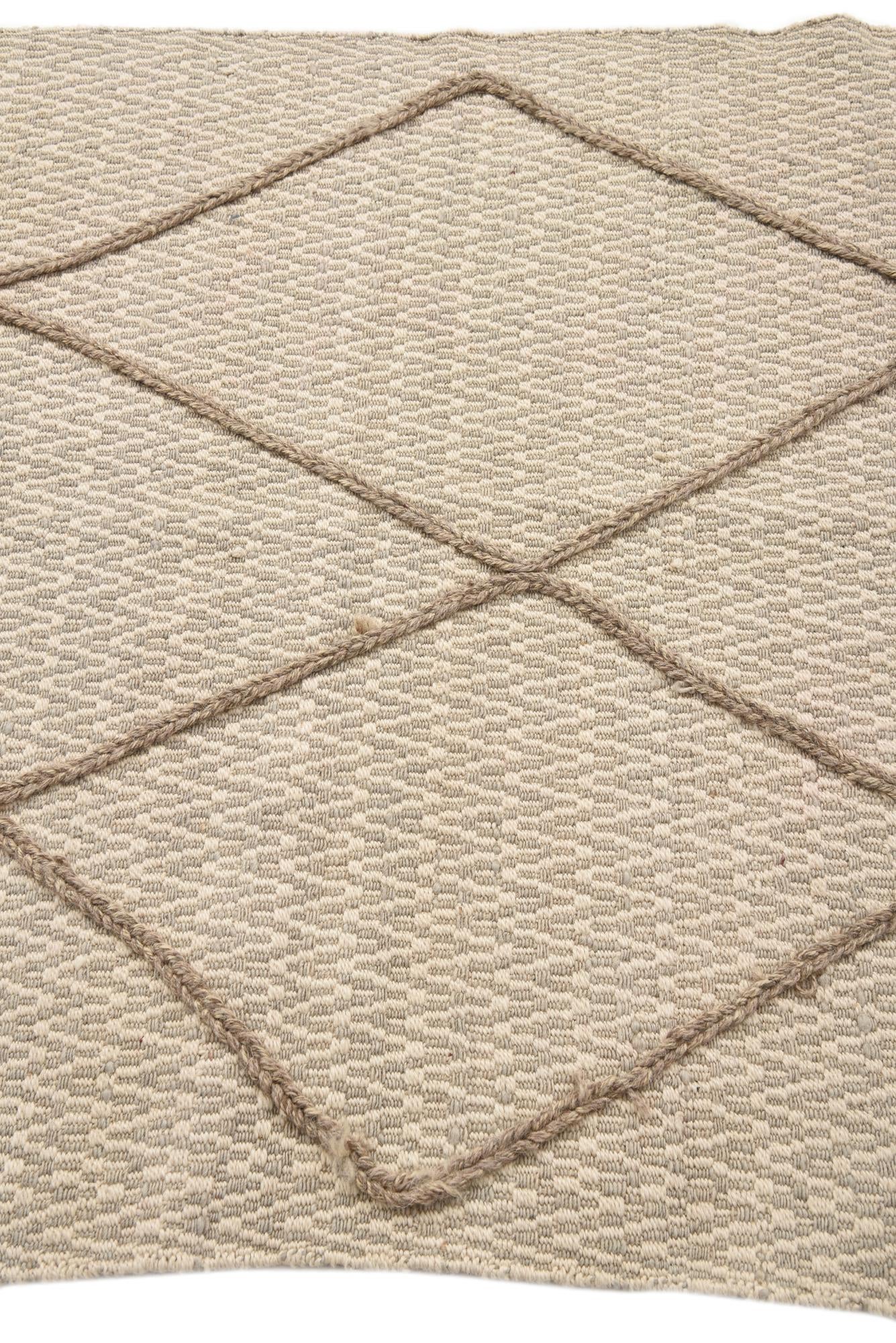 3' 9 x 6' 3 Hand Knotted Darya Wool Rug