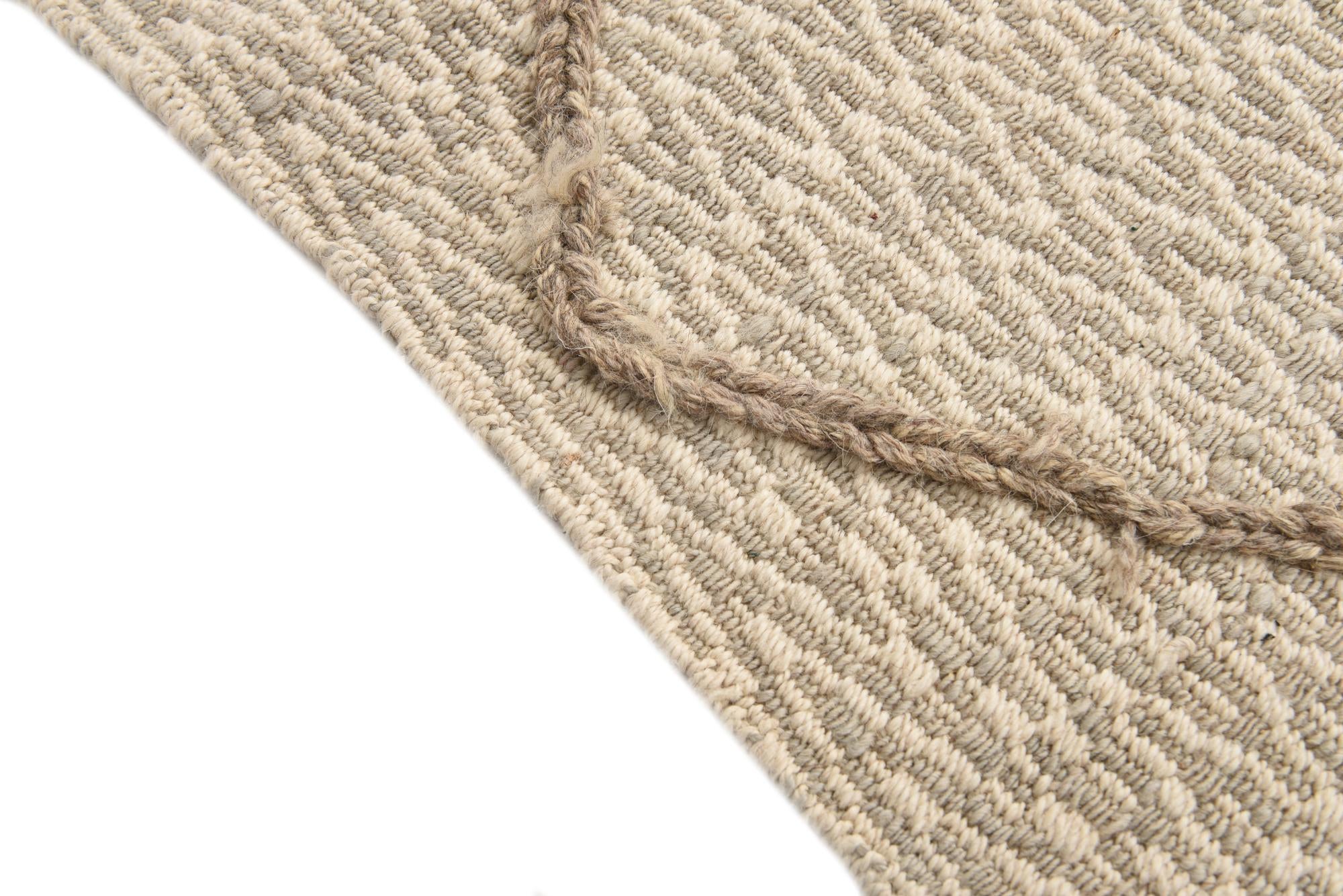 3' 9 x 6' 3 Hand Knotted Darya Wool Rug