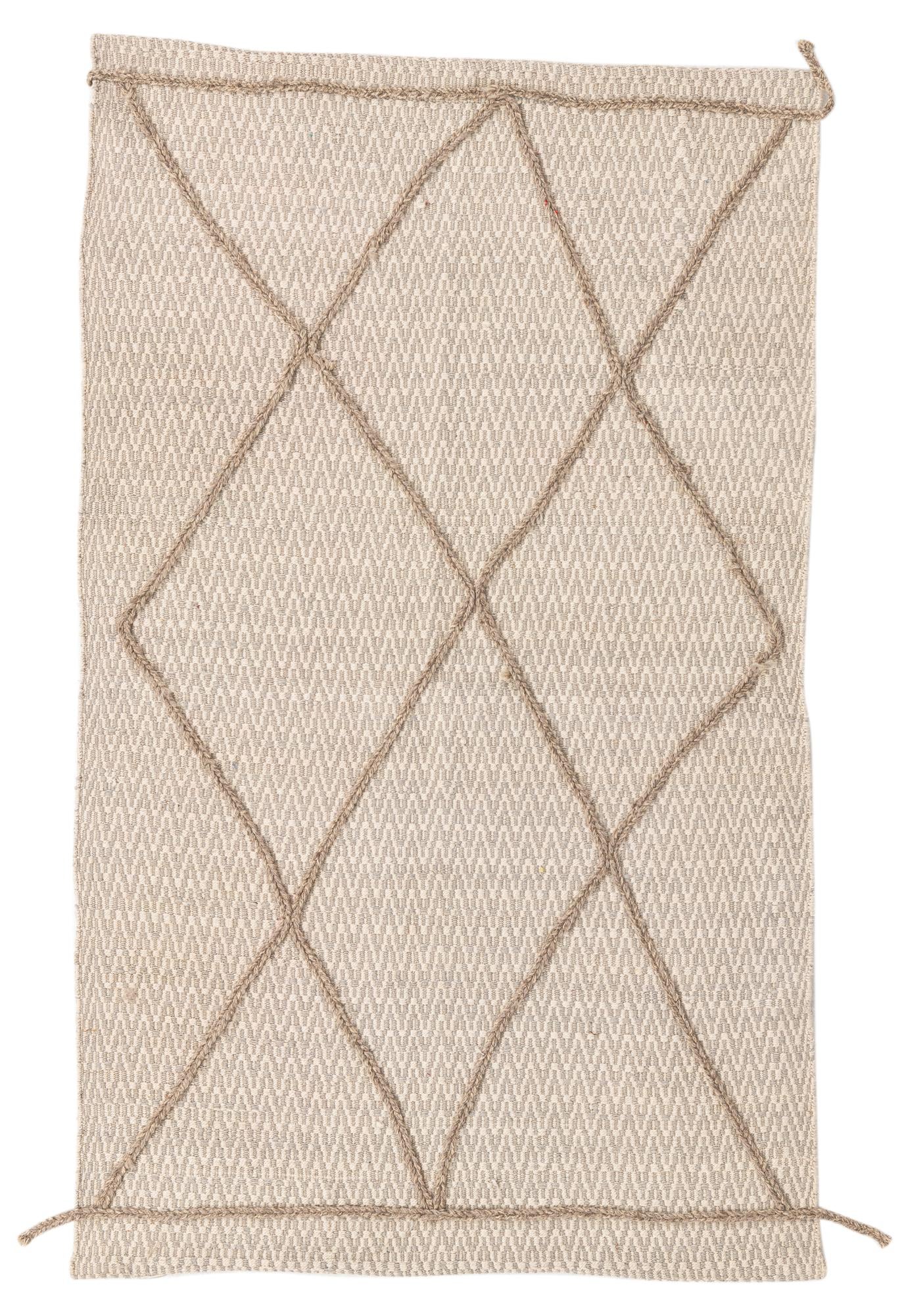 3' 9 x 6' 3 Hand Knotted Darya Wool Rug