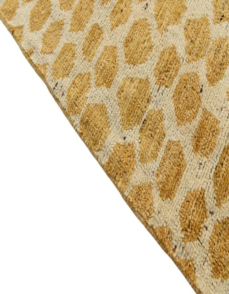 Detail image of 6' 1 x 9' 3  Hand Knotted Darya Wool Rug