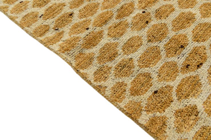 Detail image of 6' 1 x 8' 7 Hand Knotted Darya Wool Rug