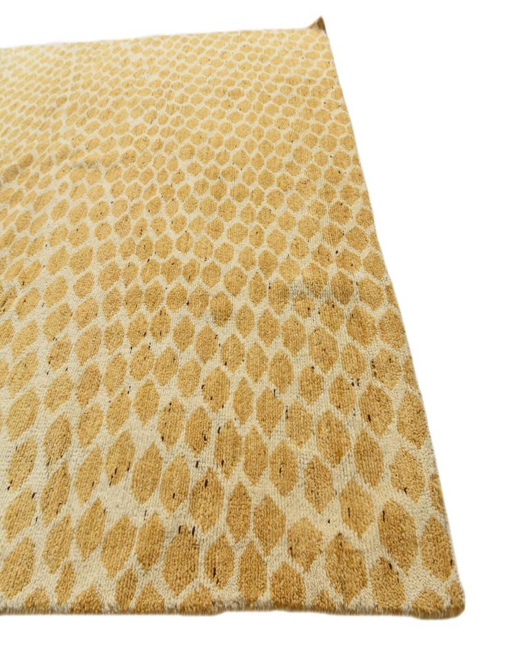 Detail image of 5' 10 x 8' 10  Hand Knotted Darya Wool Rug