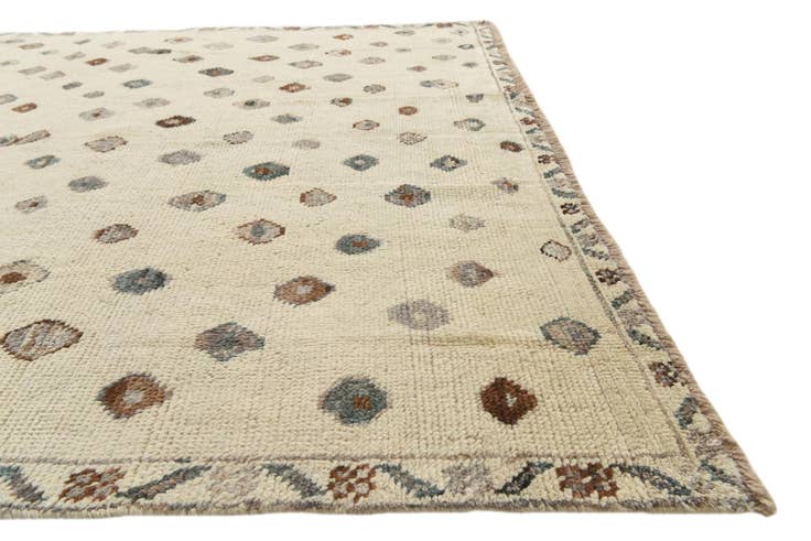 Detail image of 5' 10 x 8' Hand Knotted Darya Wool Rug